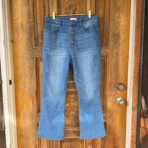 Ann Taylor Loft Stretch Rose Gold Button Fly The Kick Crop Size 29 / 8